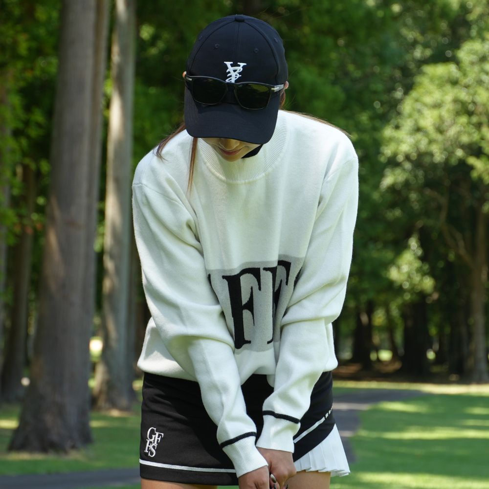 GFFS Big Logo Turtle Neck Knit Sweatshirt