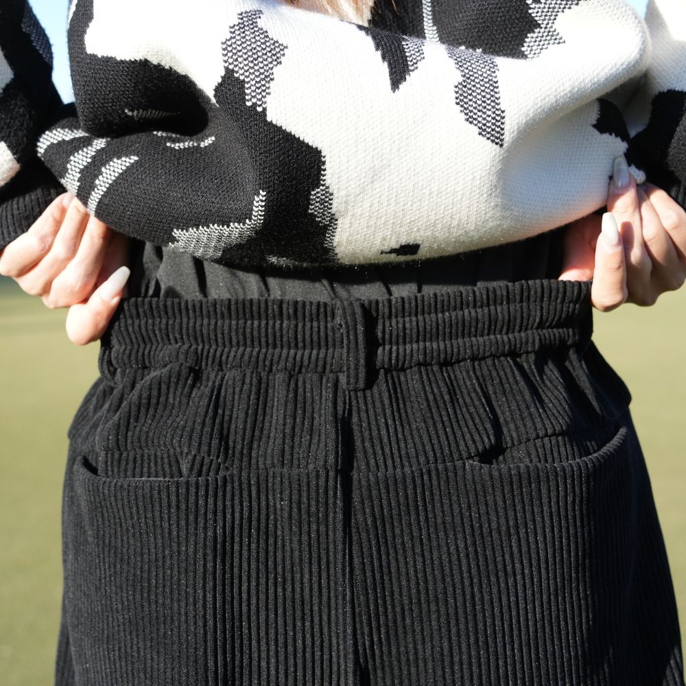 Knit short ladies pants