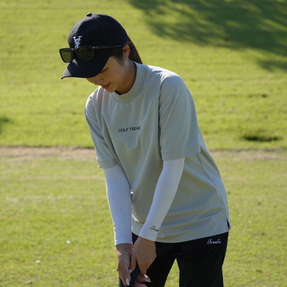 Sweat-proof Front Logo Mockneck Shirts
