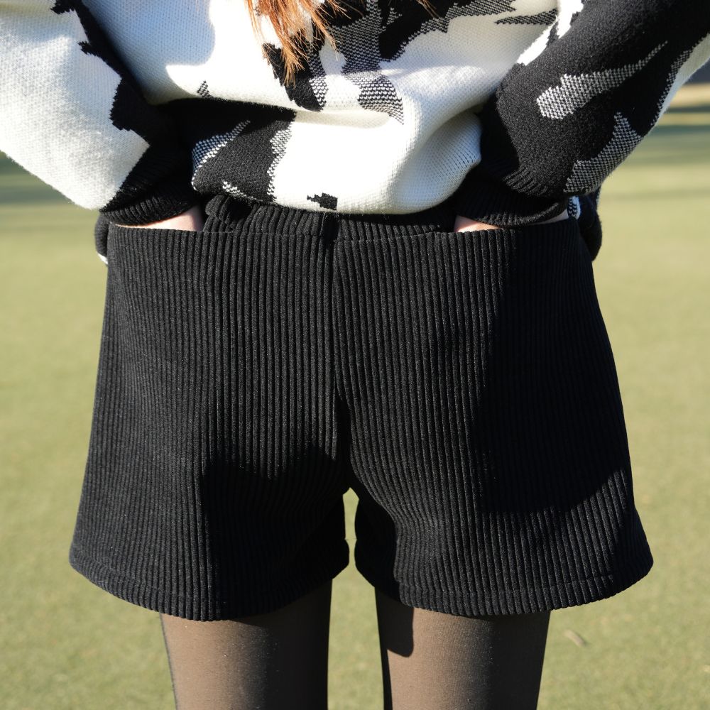 Knit short ladies pants