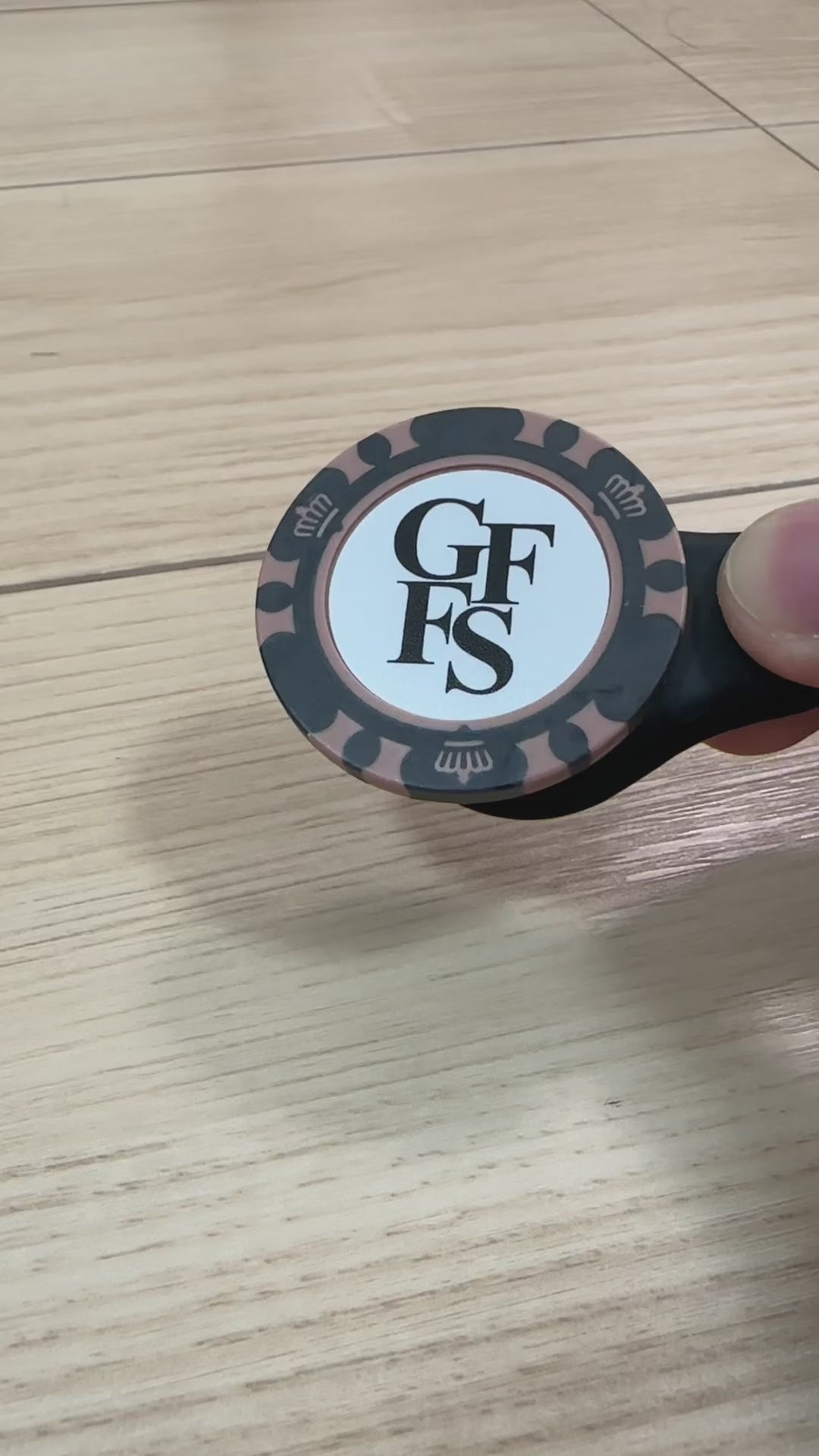 Magnetic Clip Casino Marker(72 design) – GOLF FREAKS STORE
